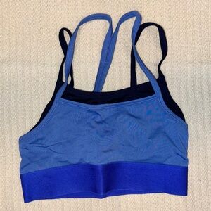🌴 4/$20 Fabletics Blue and Black Sports Bra